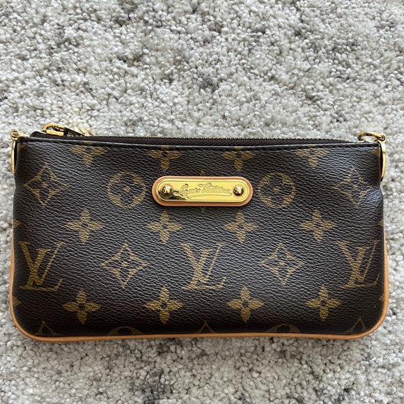 Louis Vuitton Milla MM Pochette - Picture 2 of 13